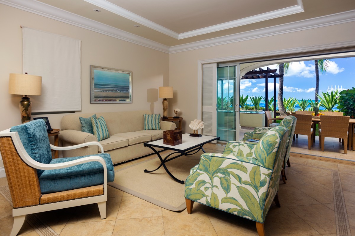 B Living room out to sea