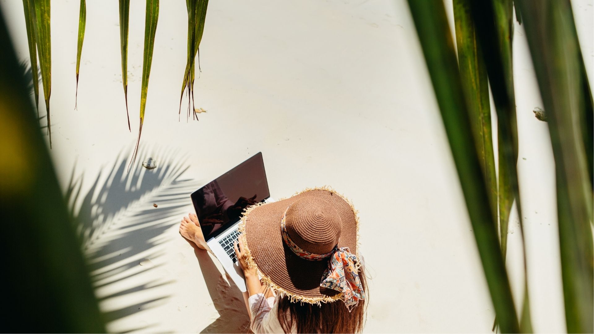 The-Essentials-for-Enjoying-Tropical-Island-Life